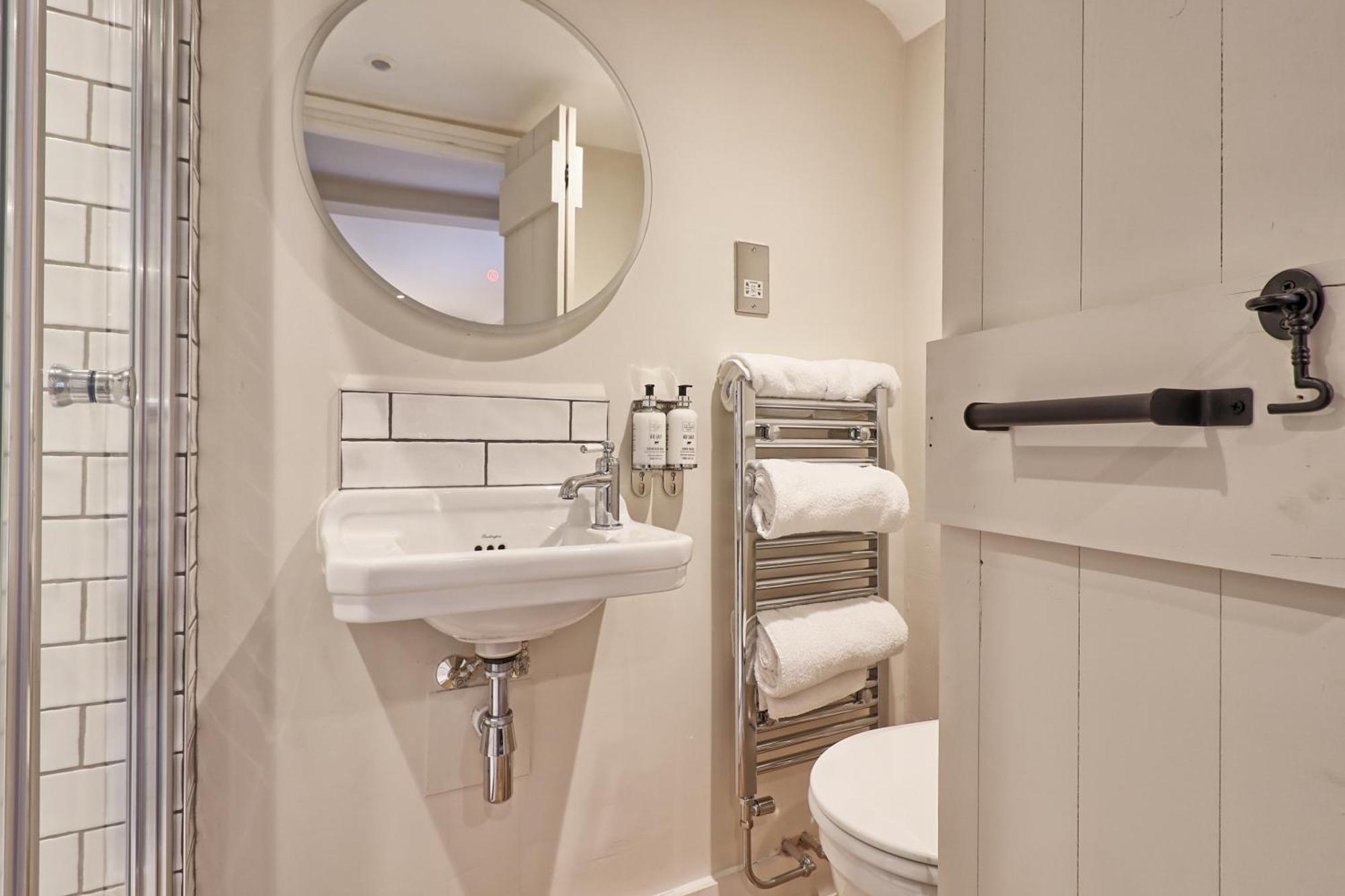 Ranfield'S Brasserie Hotel Rooms Коггесхолл Экстерьер фото